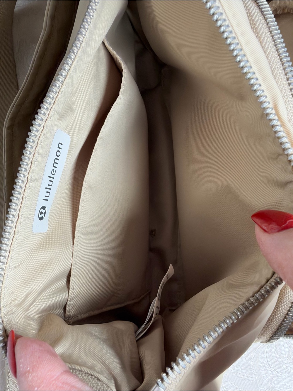 Lululemon Crossbody with Nano Pouch 2L Cream/Beige Shoulder Bag - Picture 9 of 11